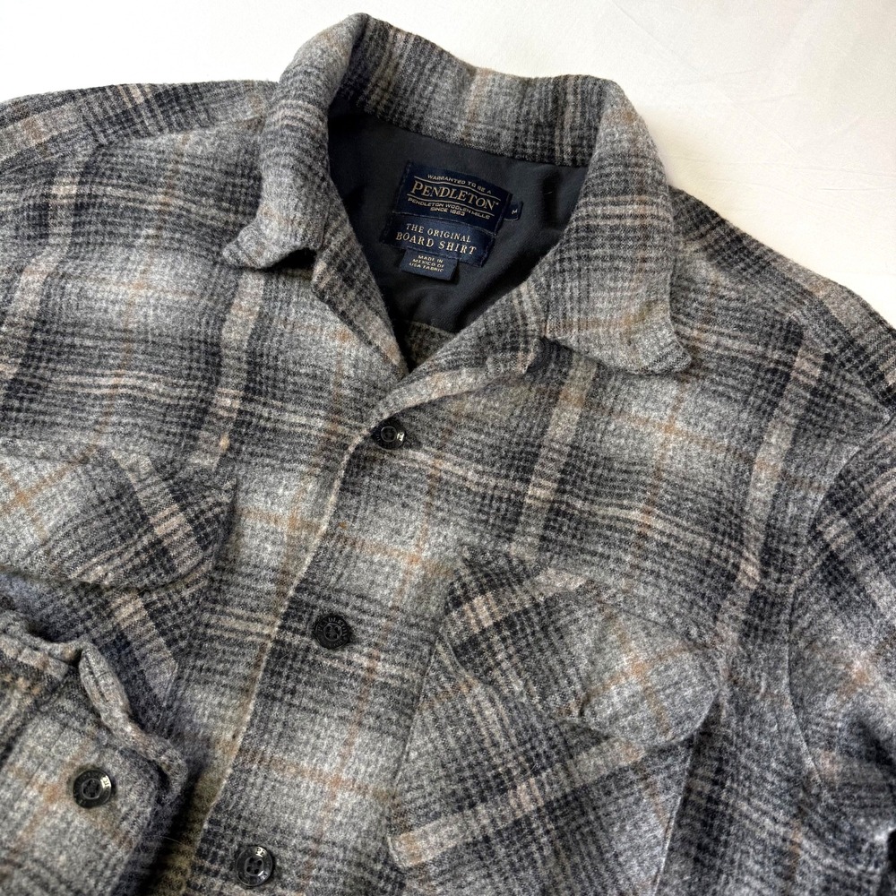Pendleton Gray Shadow Plaid Wool Board Shirt Men's Size Medium Loop Collar‎